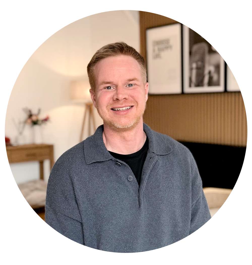 Matthias Dede, Lern- und Familientherapeut, in seiner Praxis in Stade